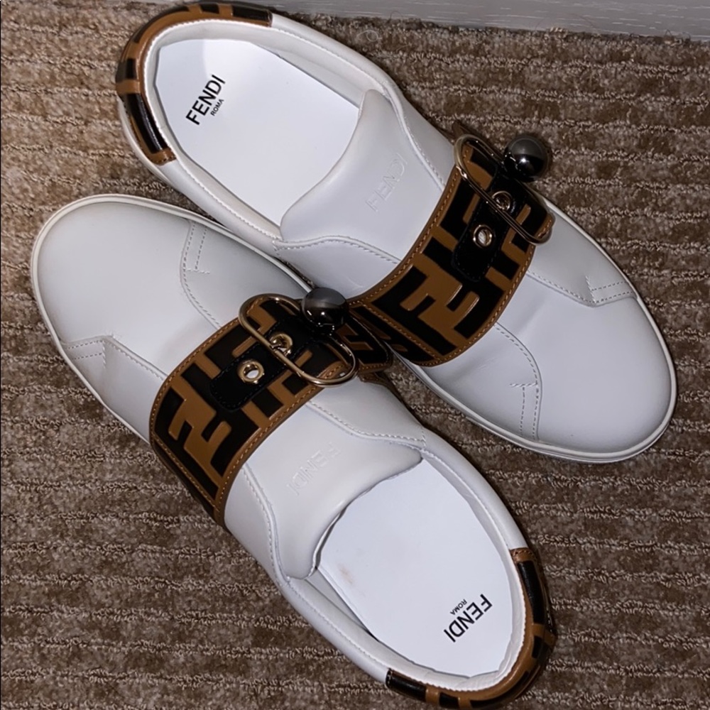 Fendi Female Shoes EU shoe # 38